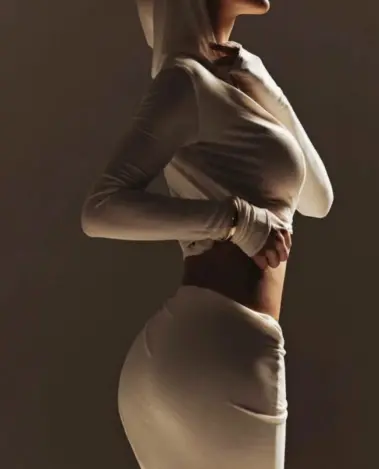 Анкета массажистки Лиля - Фото 1, район Центральный, 18 лет, №8077